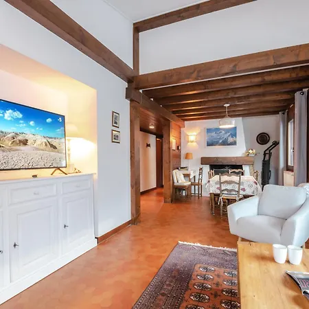 Chalet Spacieux A Pour 9 Pers, Animaux Admis, Wifi, Parking - Fr-1-343-256 בקתה